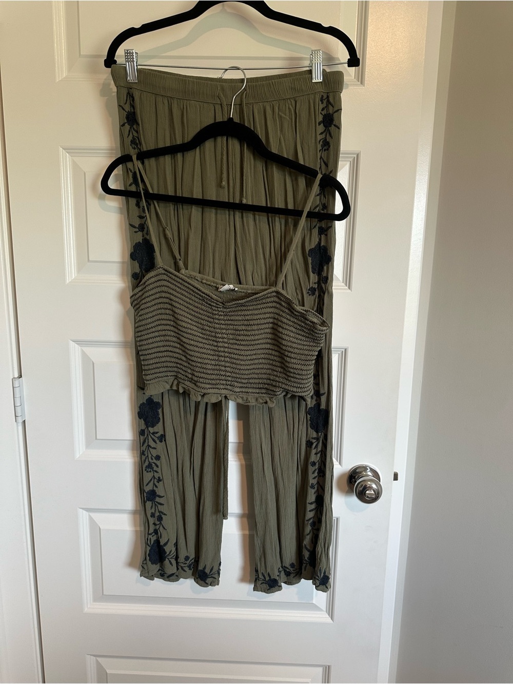 American Eagle Outfitters Olive Green Wide-Leg SET with Navy Floral Trim